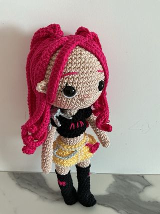 Amigurumi Mira bambola uncinetto