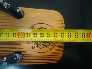 Zuecos de madera vintage con dragón