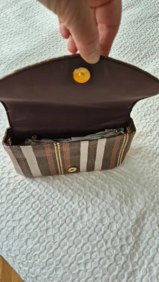 Bolso Sfera rayas tipo clutch