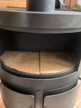 Estufa antigua de hierro fundido