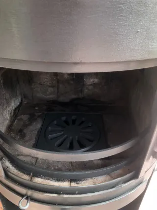 Estufa antigua de hierro fundido