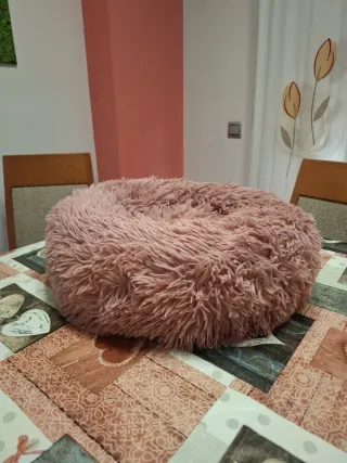 Cama para mascotas suave rosa