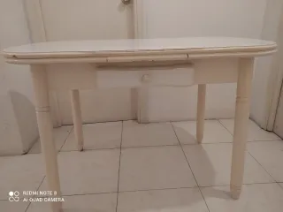 Mesa de cocina blanca extensible