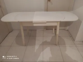Mesa de cocina blanca extensible