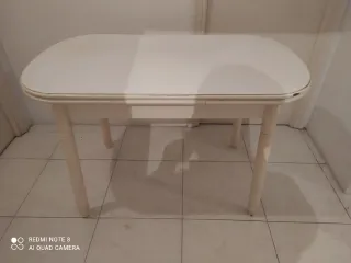 Mesa de cocina blanca extensible