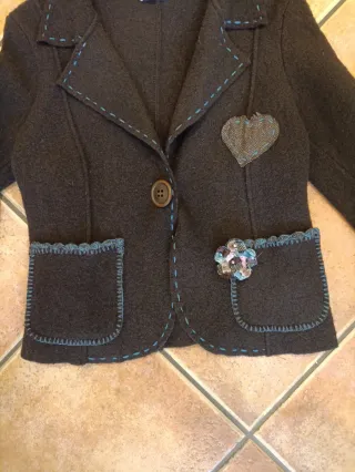 Giacca in lana con dettagli