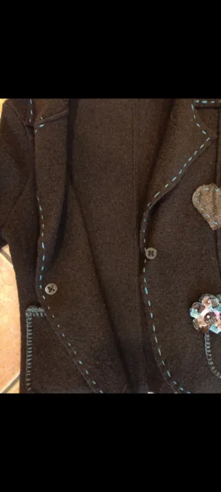 Giacca in lana con dettagli