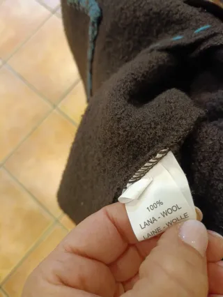 Giacca in lana con dettagli