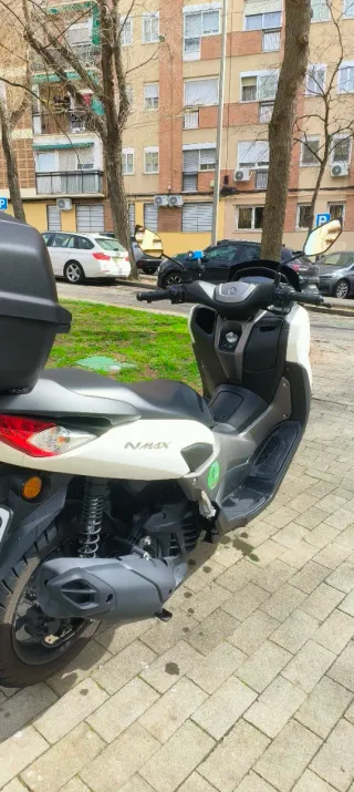 Yamaha NMAX 125 cc Scooter Maxi