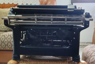 Máquina de escribir Underwood antigua