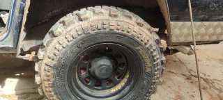 Llantas 6 tornillos y 5 ruedas 235/85/16