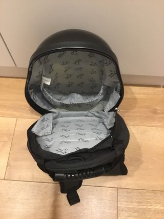 Trolley y mochila pingüino