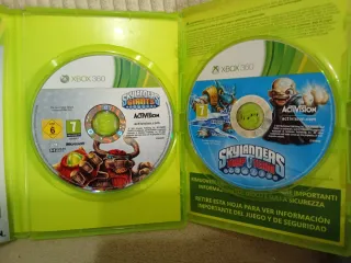 Xbox 360 Lite Blanca + 2 Juegos - mando- cable