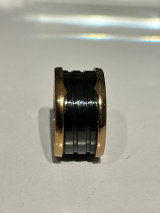 Anillo Dorado y Cerámica Talla S