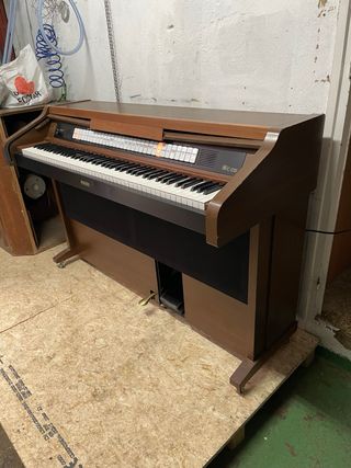 Órgano Electrónico Rogers C-220