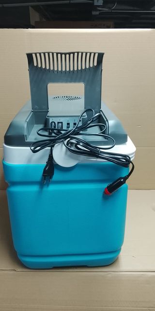 Nevera Pinnacle 30L Termoeléctrica