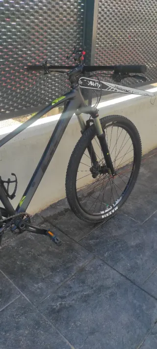 Bicicleta BH Expert 29