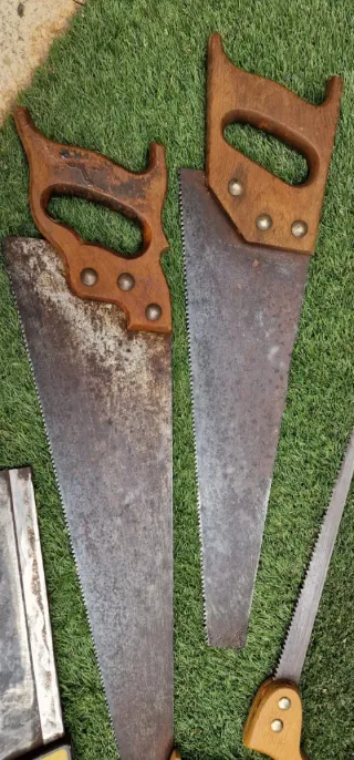 Lote 4 sierras y serruchos antiguas