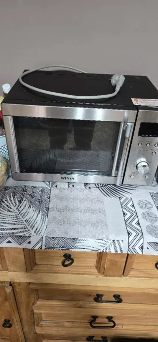 Microondas Winia 45x38x27