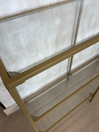 Mueble expositor metal dorado y cristal