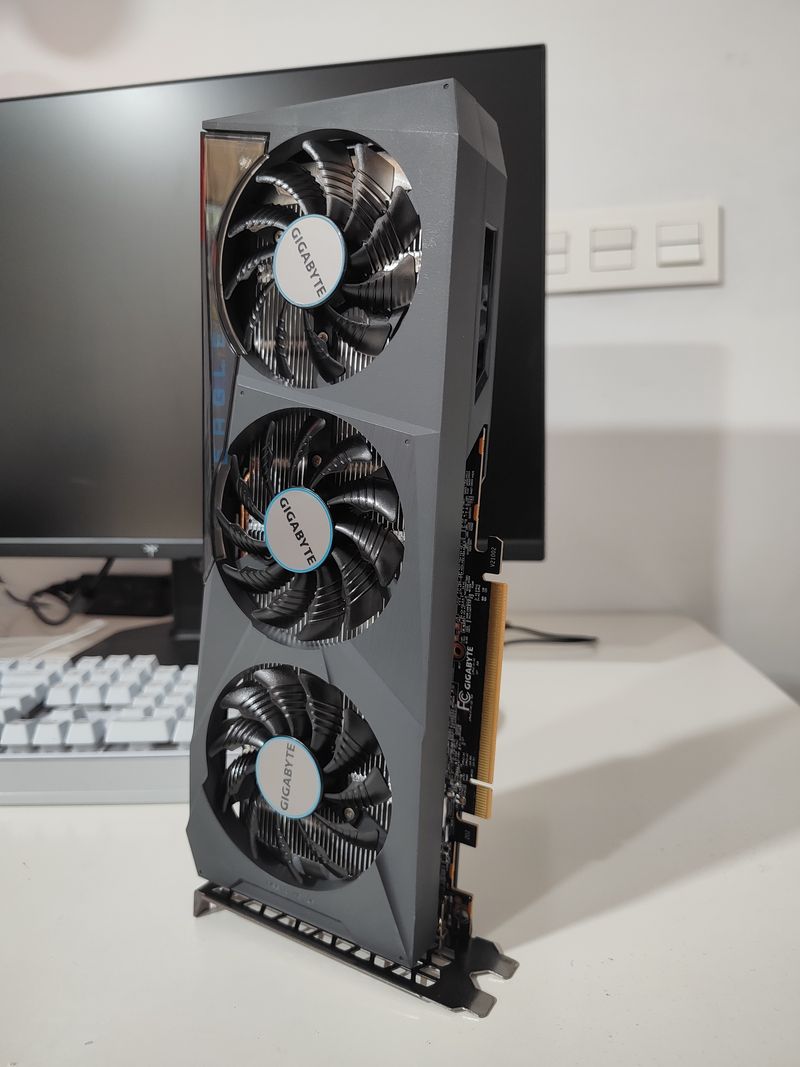 Tarjeta Gráfica Gigabyte AMD Radeon RX 6600 EAGLE afbeelding 2