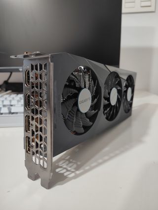 Tarjeta Gráfica Gigabyte AMD Radeon RX 6600 EAGLE