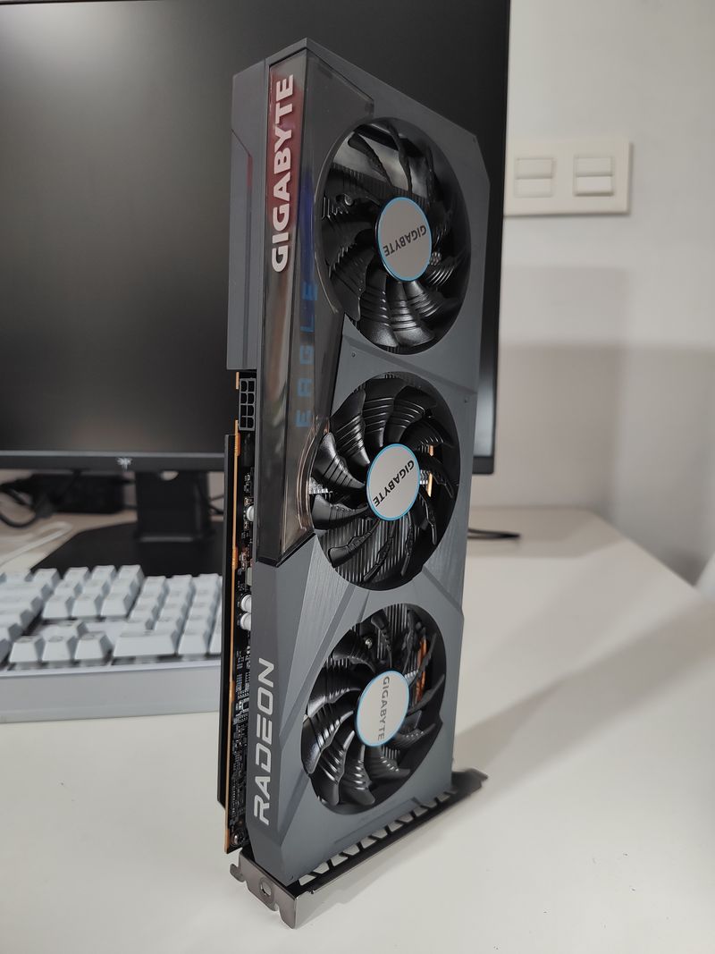 Tarjeta Gráfica Gigabyte AMD Radeon RX 6600 EAGLE afbeelding 3