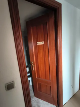 Puertas de madera en estado muy bueno