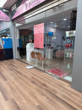 Alquilo cabina en centro comercial Fuenlabrada 2