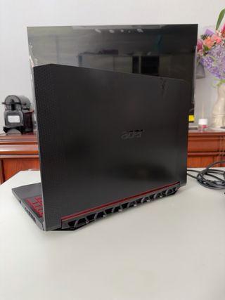 Portátil Gaming 32GBRAM GTX1650 AcerNitro AN515-43