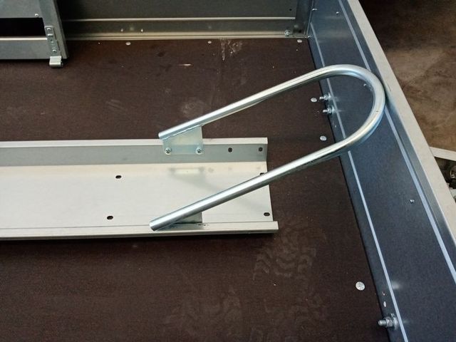 NUEVO: Carril con horquilla para moto