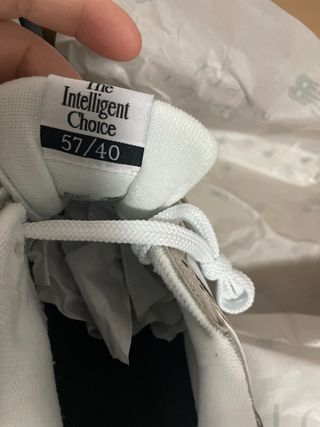 New Balance 5740 Gris y Blanco