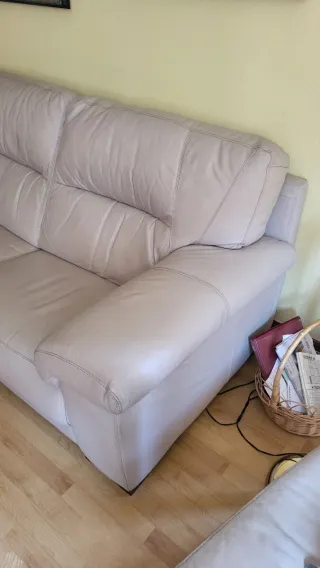 Sofá 3 plazas + Butaca reclinable piel beige