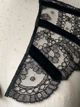 Cuello victoriano de encaje negro SXIX-XX