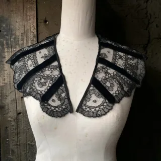 Cuello victoriano de encaje negro SXIX-XX
