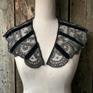 Cuello victoriano de encaje negro SXIX-XX