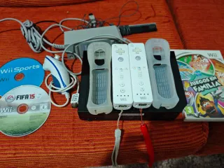 Consola Wii Negra con Juegos y Accesorios