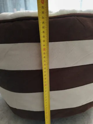 Cama para mascotas rayas marrones