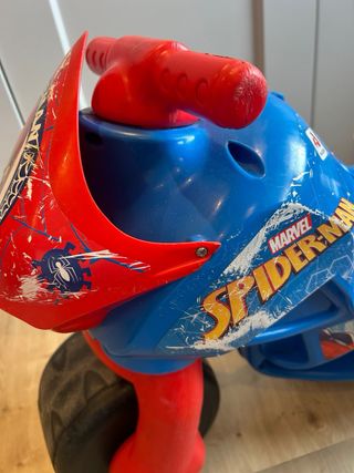 Moto correpasillos Spiderman INJUSA