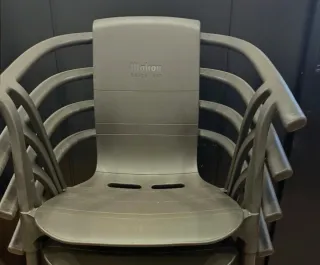 Sillas de bar Mahou apilables