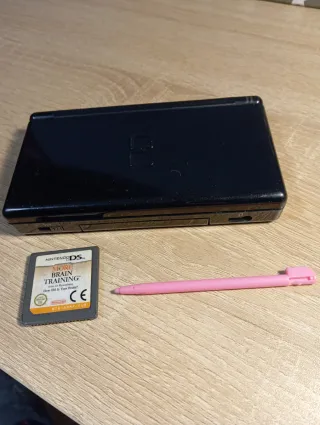 Nintendo DS Lite Negra + Brain Training