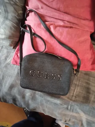 Bolso bandolera Guess negro