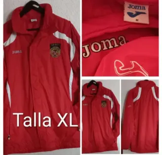 Equipo de esquí: Chaquetas, fijaciones y palos