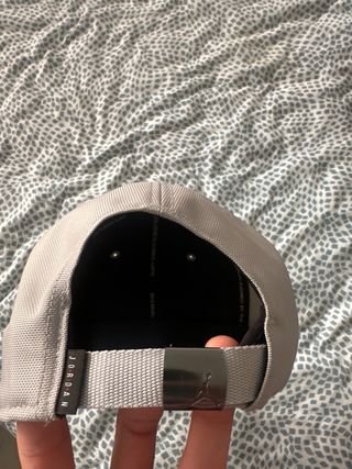 Gorra Jordan Talla M/L Gris