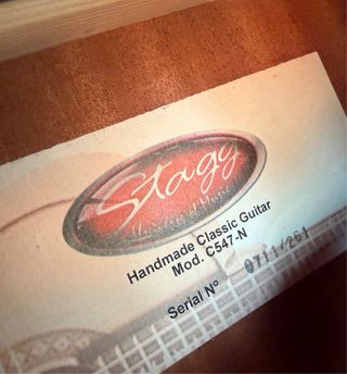 Guitarra Clásica Stagg C547-N + Funda Reforzada