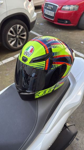 Casco AGV Sol y Luna Amarillo Negro