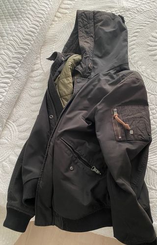 Cazadora Jack & Jones Negra con Capucha