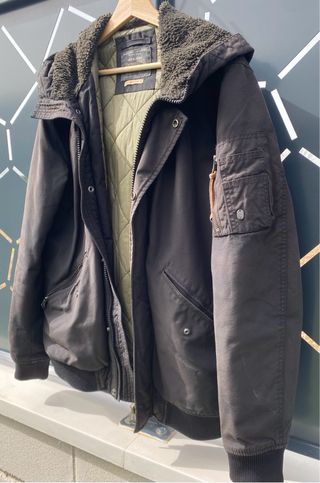 Cazadora Jack & Jones Negra con Capucha