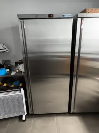 Frigorífico y Congelador Eutron