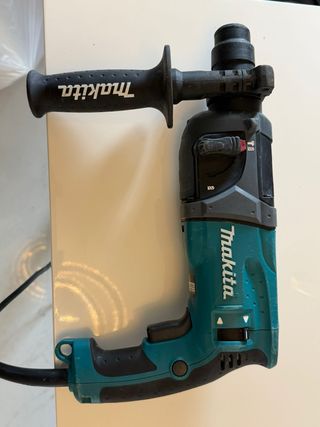 Taladro percutor Makita